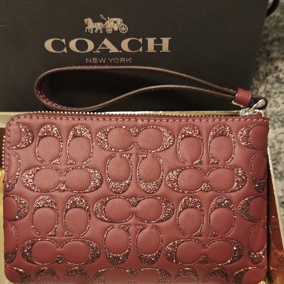 Coach Leather Wine Glitter Wristlet New With Tags - Picture 4 of 6